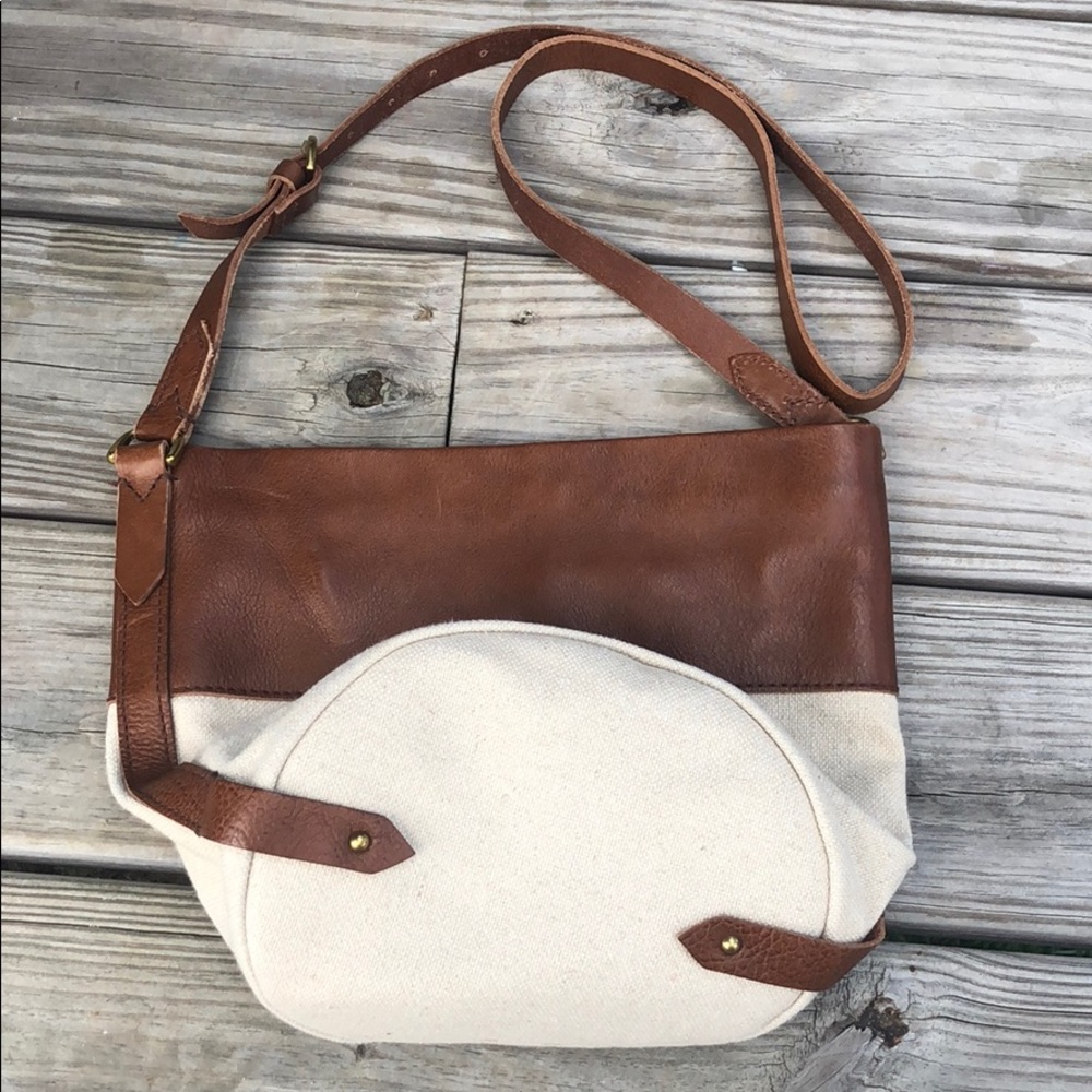 Madewell Vintage Canvas Bucket Crossbody Purse tan